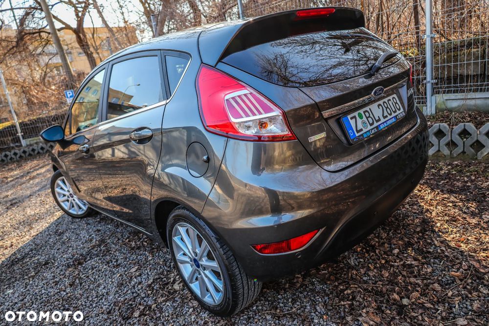 Ford Fiesta 1.0 EcoBoost STart-Stop Titanium - 32
