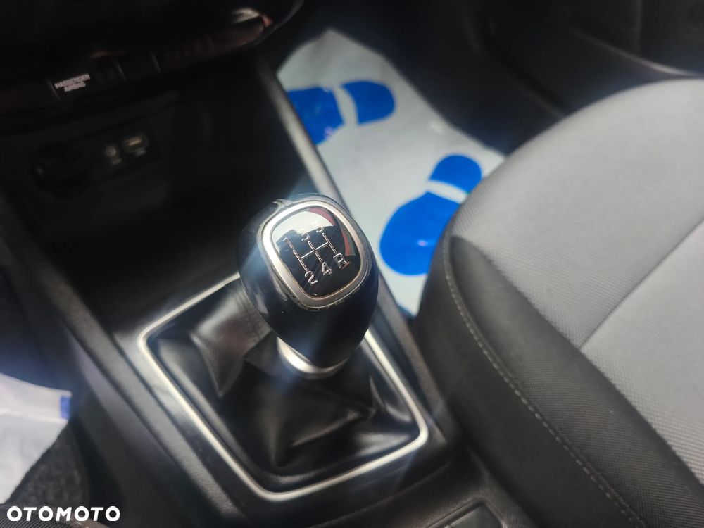 Hyundai i20 1.2 GO - 13