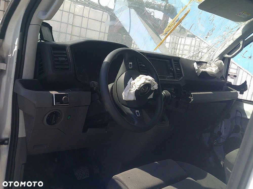 Volkswagen CRAFTER - 9