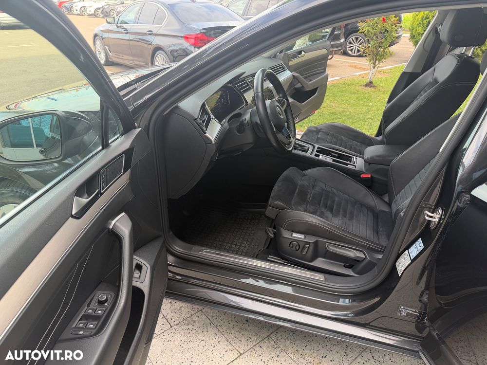 Volkswagen Passat 2.0 TDI SCR DSG Comfortline - 26