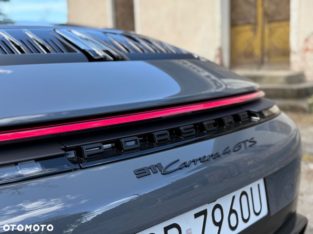 Porsche 911 - 8