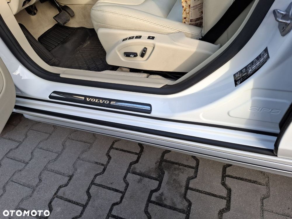 Volvo V60 D4 Drive-E Momentum - 21