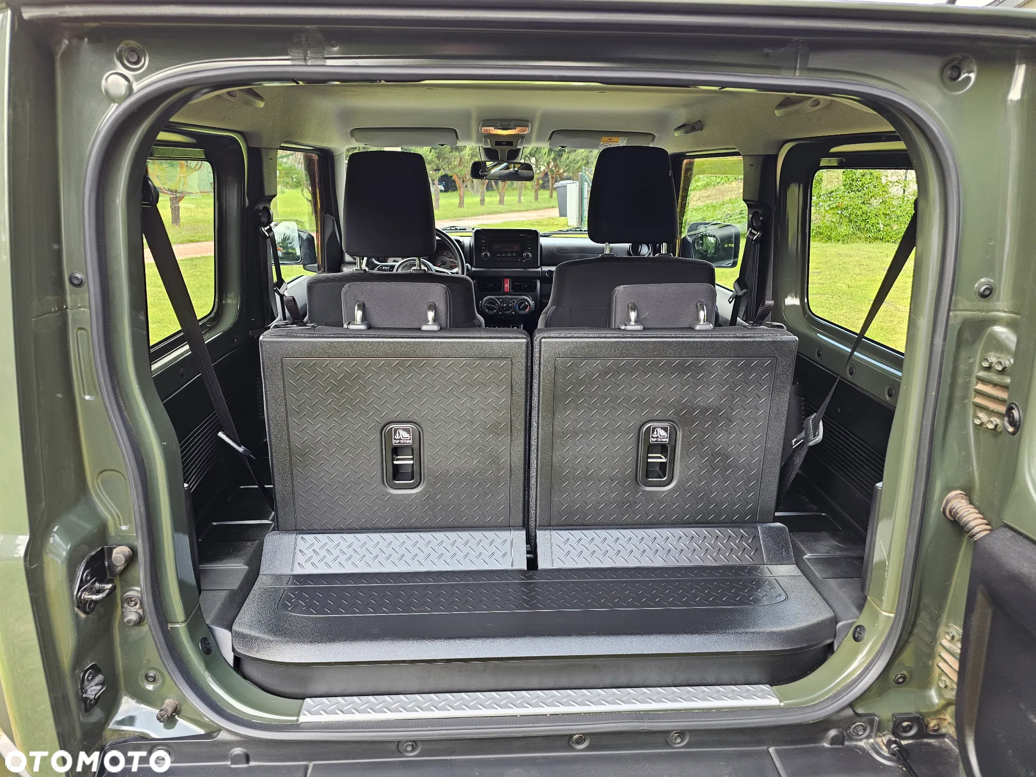 Suzuki Jimny 1.5 Premium - 18