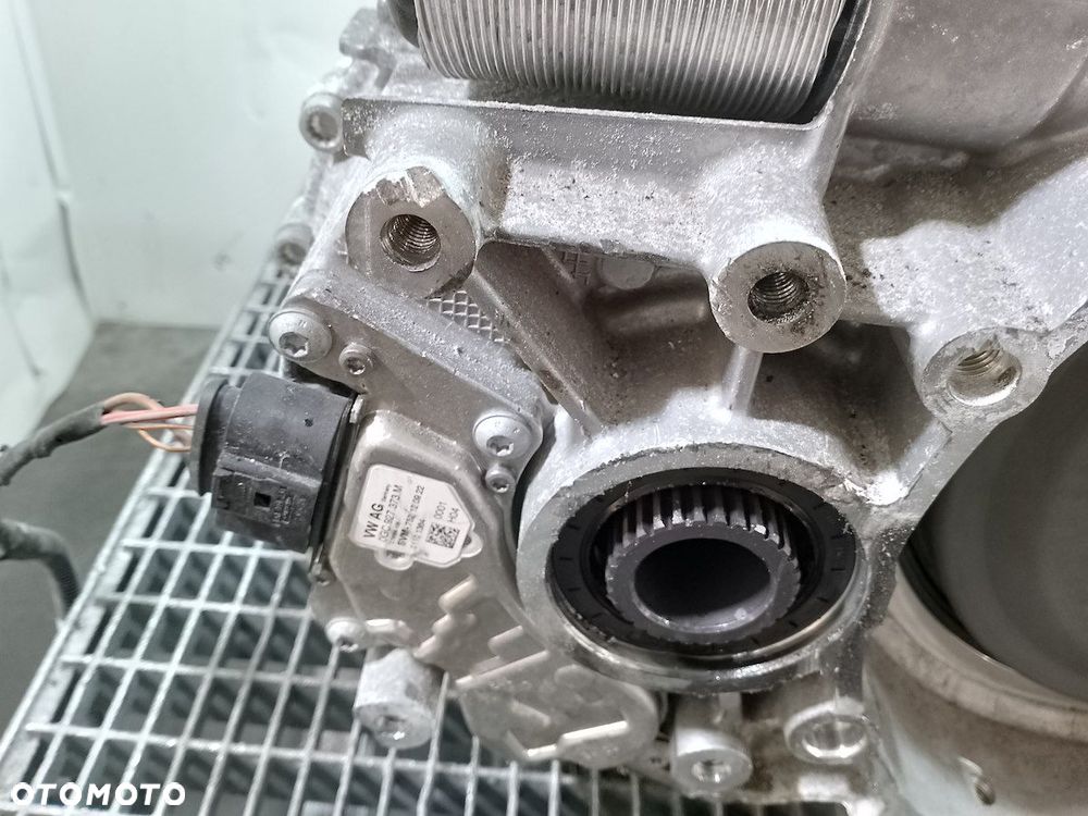 SKRZYNIA BIEGÓW AUTOMAT SKODA OCTAVIA IV VEC 2.0 TSI - 6