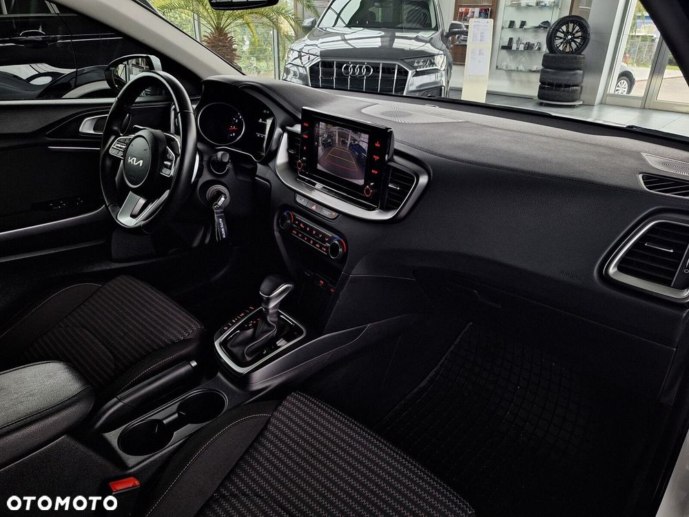 Kia Ceed 1.5 T-GDI M DCT - 21