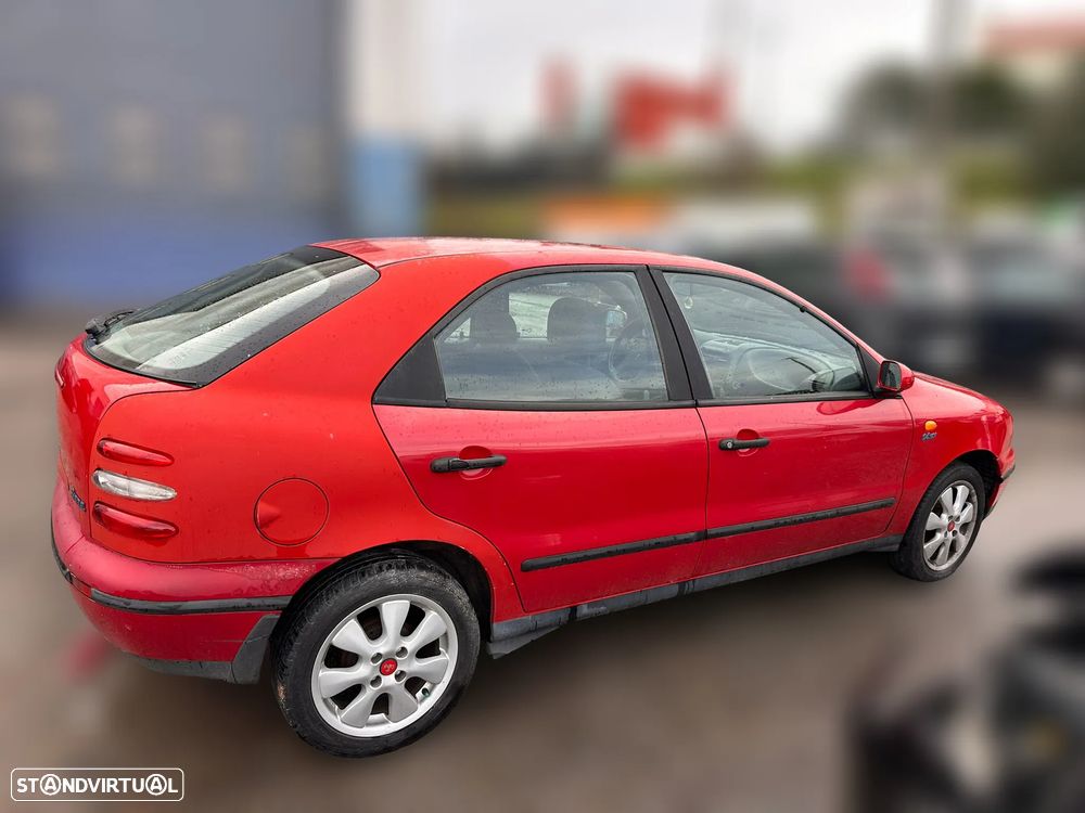 Fiat Brava Hatchback (182) 1.4 12 V Gasolina 80 cv 59 kW para peças - 2