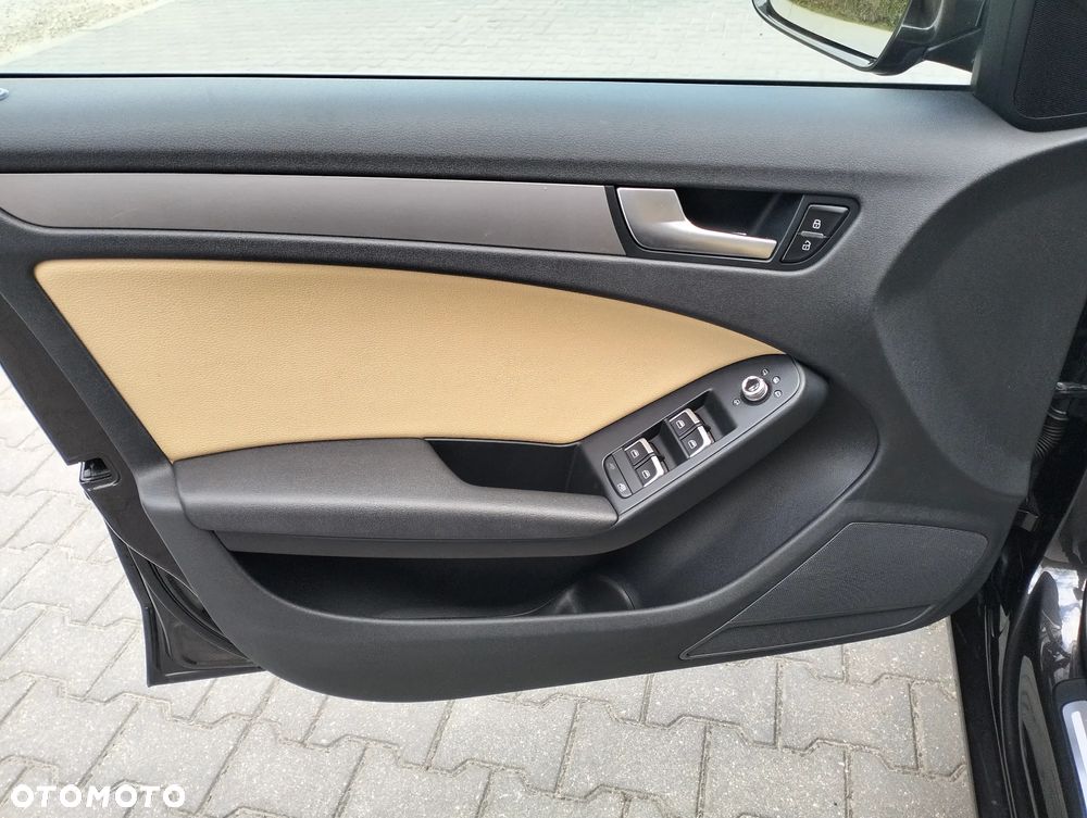 Audi A4 Avant 2.0 TDI DPF quattro Attraction - 22