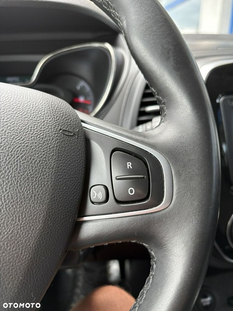 Renault Captur - 25