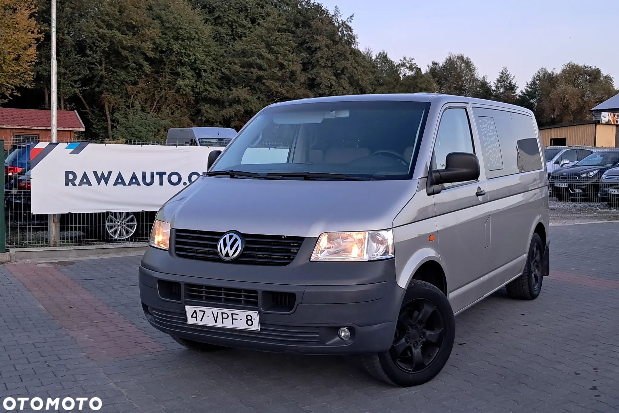 Volkswagen Transporter - 1