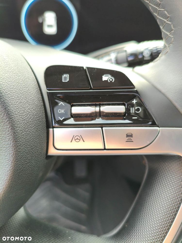 Hyundai Elantra 1.6 Premium - 9
