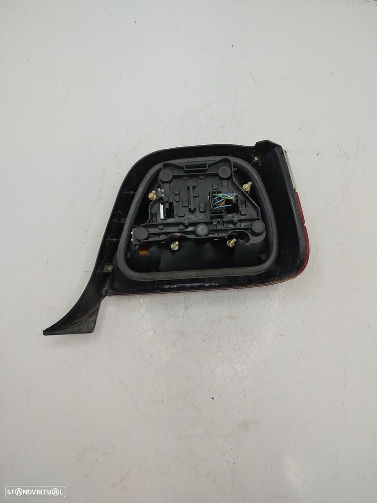 Farolim Stop Esq Bmw 3 Touring (E36) - 3