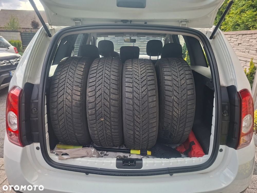 Dacia Duster 1.6 Laureate - 6