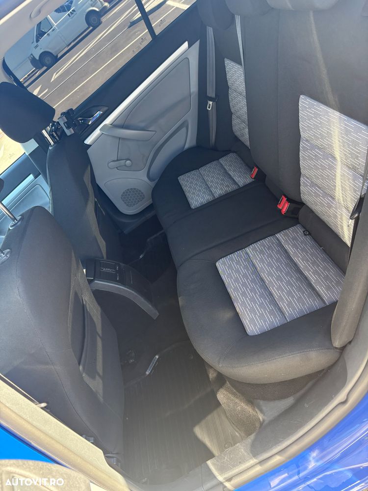 Skoda Octavia 1.8 TSI Ambiente - 12