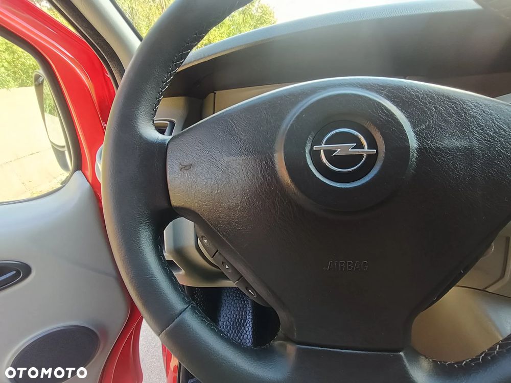 Opel Vivaro - 15