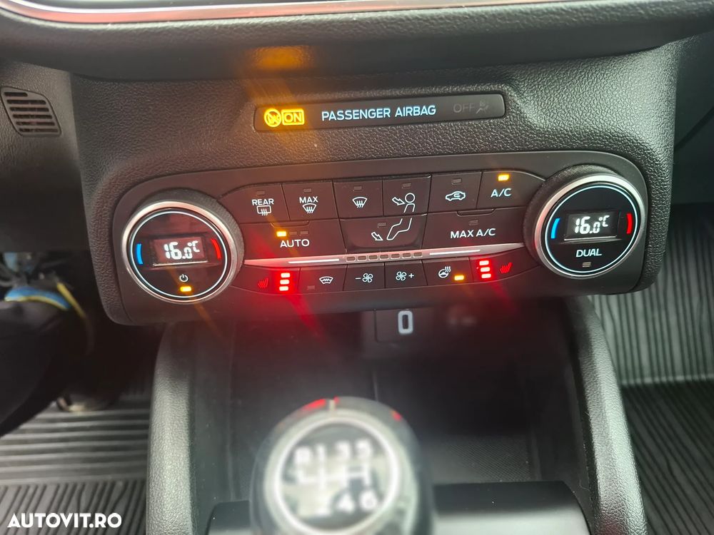 FORD Focus 2020 — imagine 8