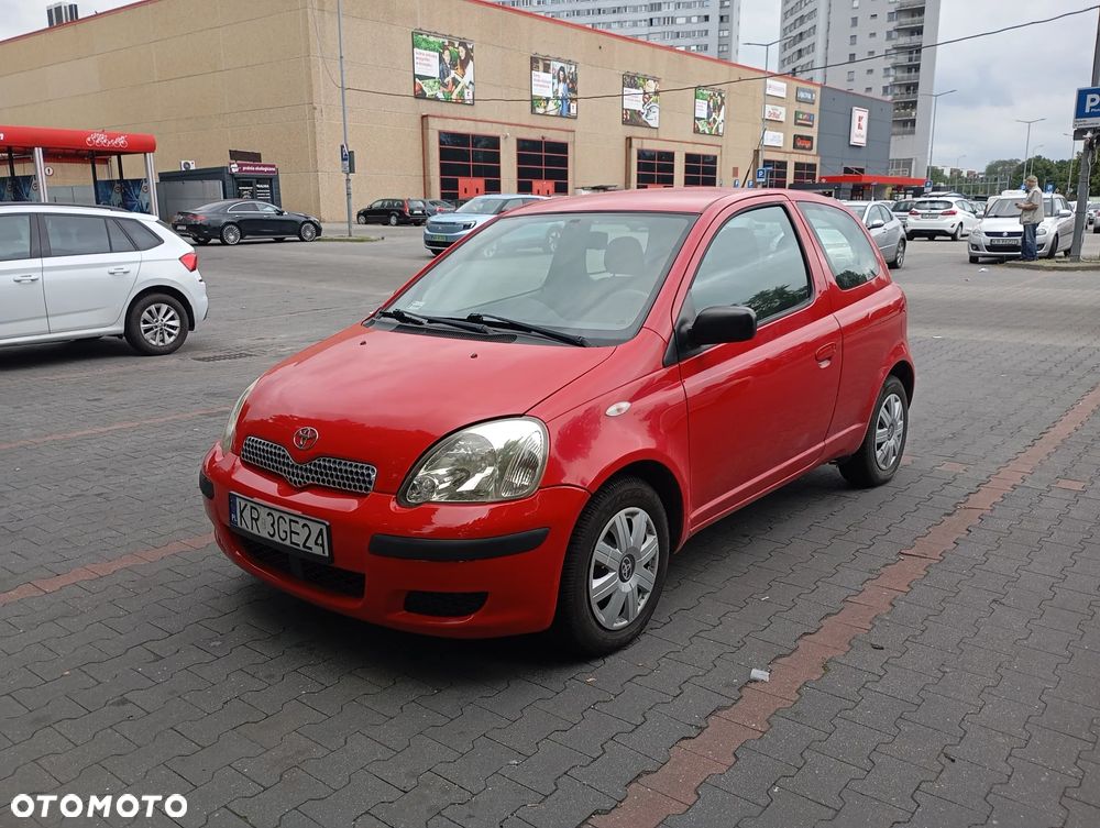 Toyota Yaris 1.0 - 5