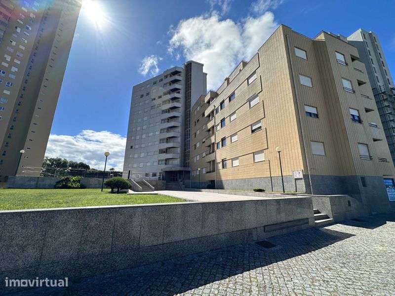 Apartamento T1, condomínio fechado com piscina - Grande imagem: 2/10