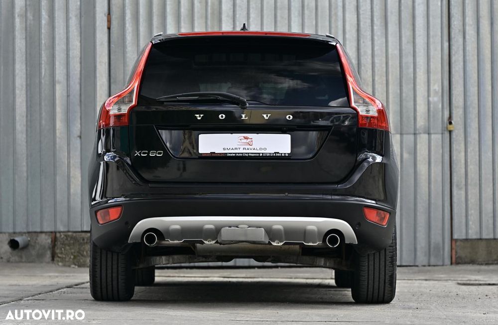Volvo XC 60 D3 AWD Aut. Summum - 4