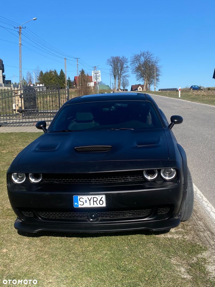 Dodge Challenger - 16