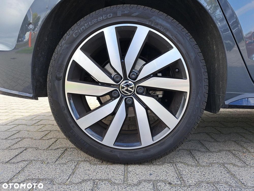 Volkswagen Touran - 18