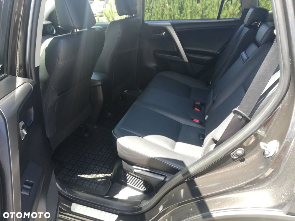 Toyota RAV4 - 12