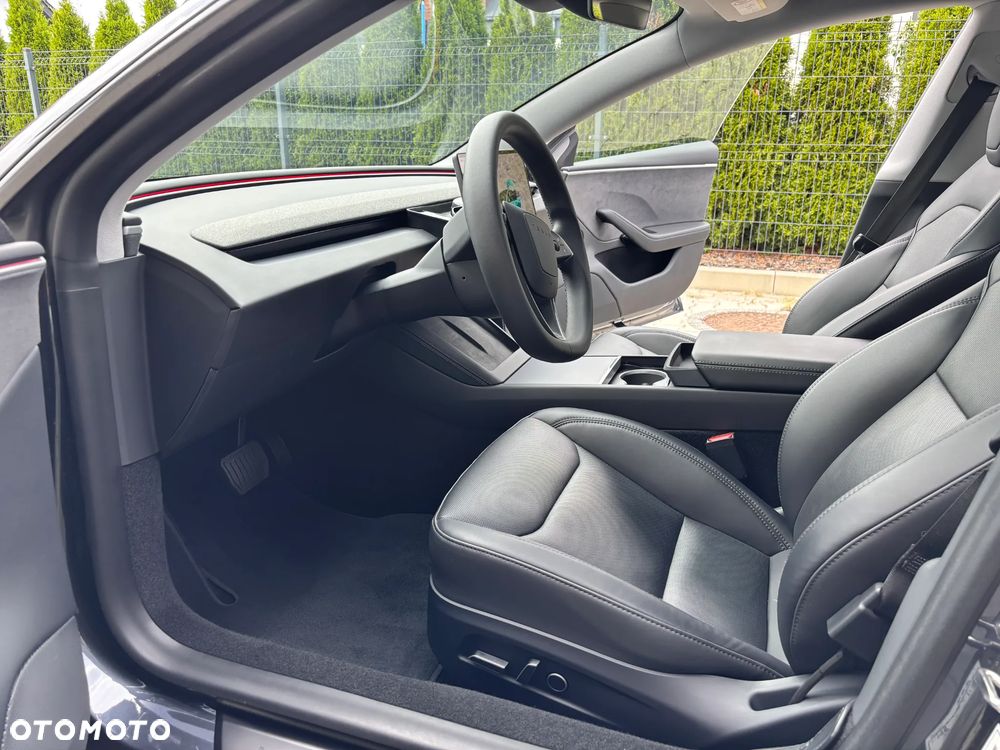 Tesla Model 3 AWD - 6