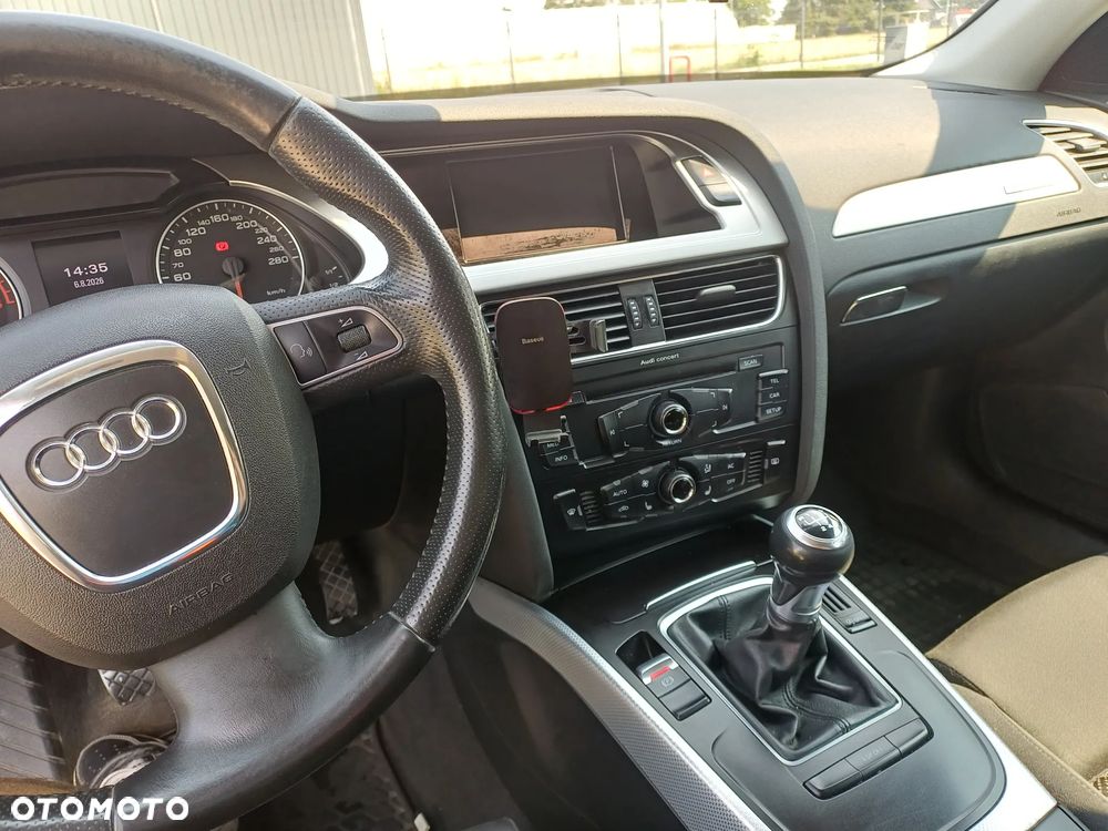 Audi A4 Avant 2.0 TDI Quattro - 8