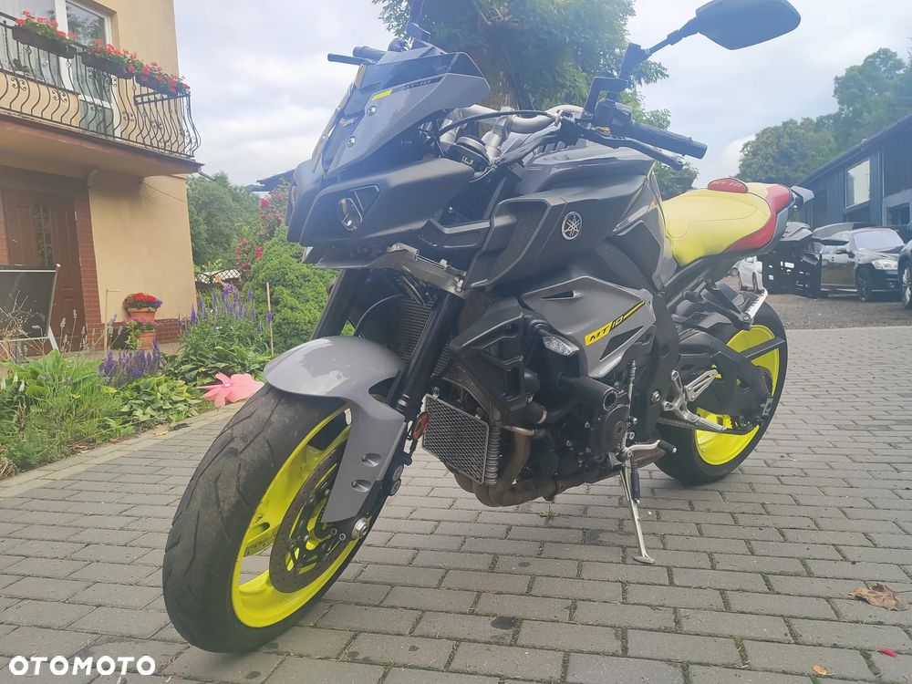 Yamaha MT - 4