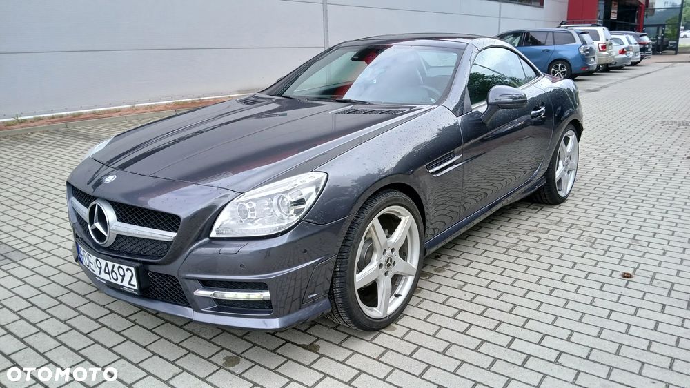 Mercedes-Benz SLK 200 (BlueEFFICIENCY) 7G-TRONIC - 11