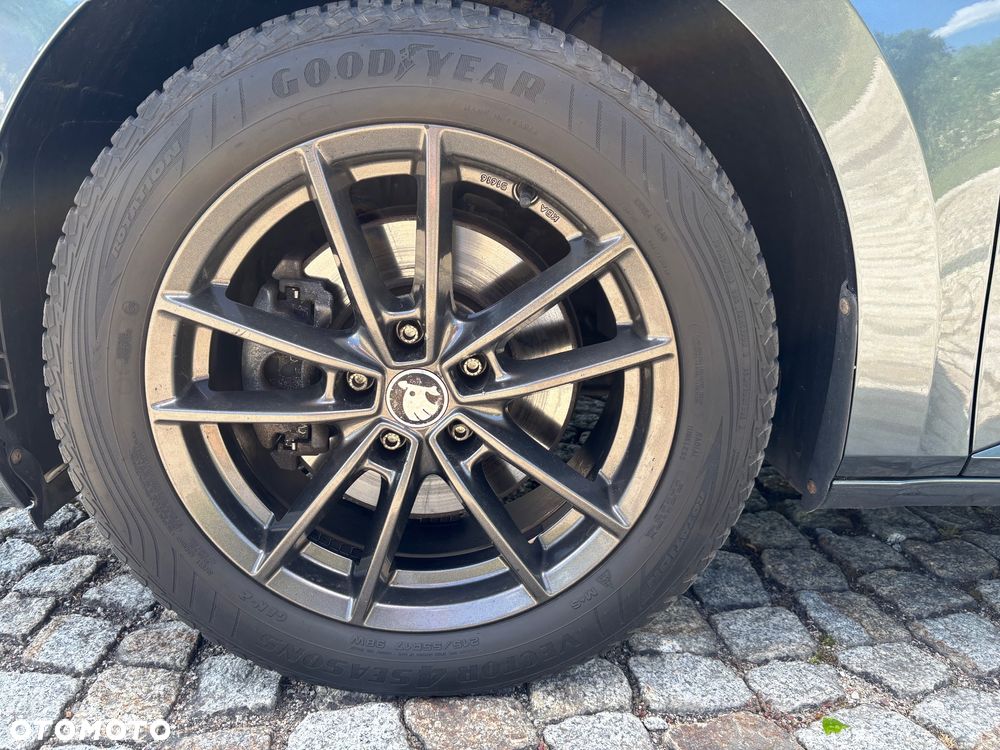 Skoda Superb 1.8 TSI Ambition - 13