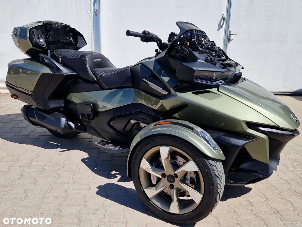 Can-Am Spyder - 8