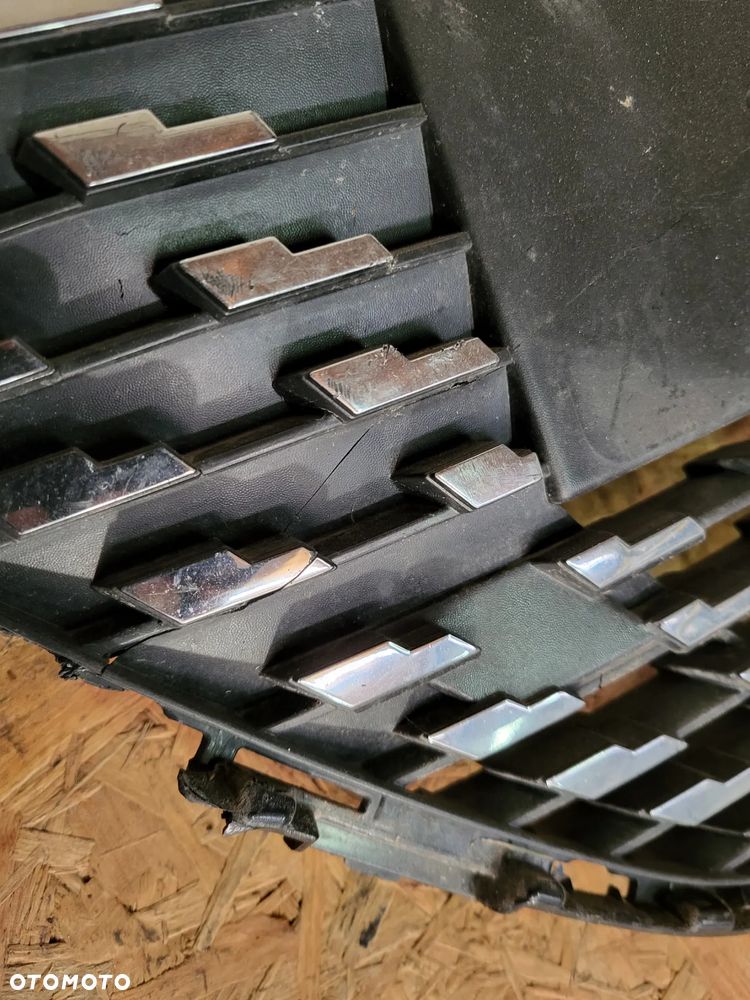 Grill atrapa zderzaka Peugeot 208 II - 5