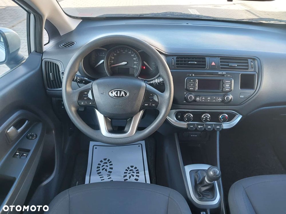 Kia Rio 1.2 M - 12