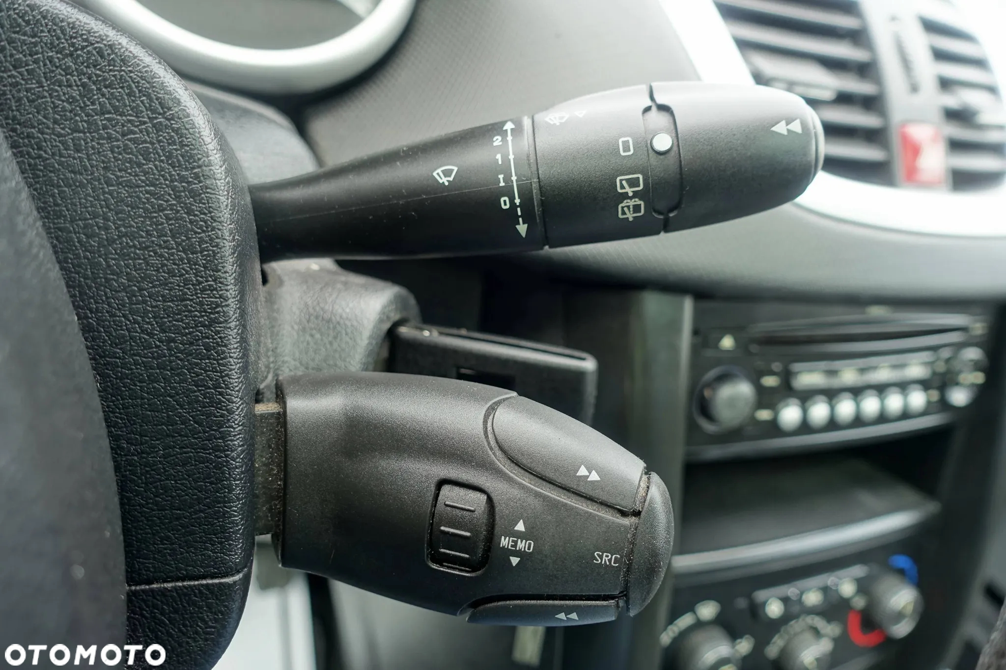 Peugeot 207 - 23
