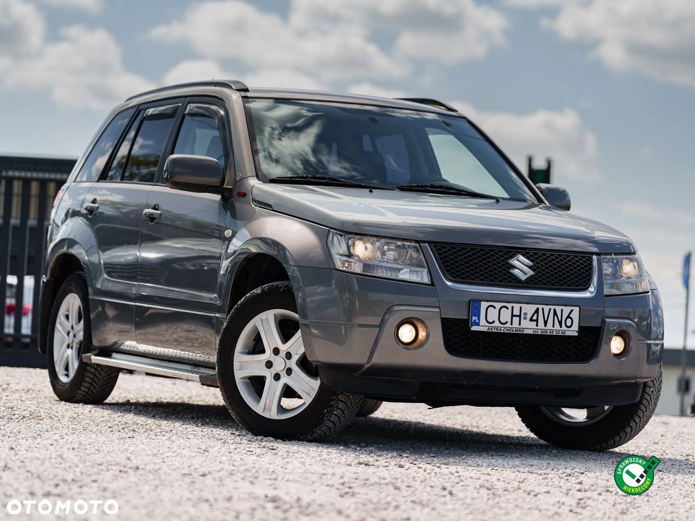 Suzuki Grand Vitara 2.0 Comfort + Family - 3