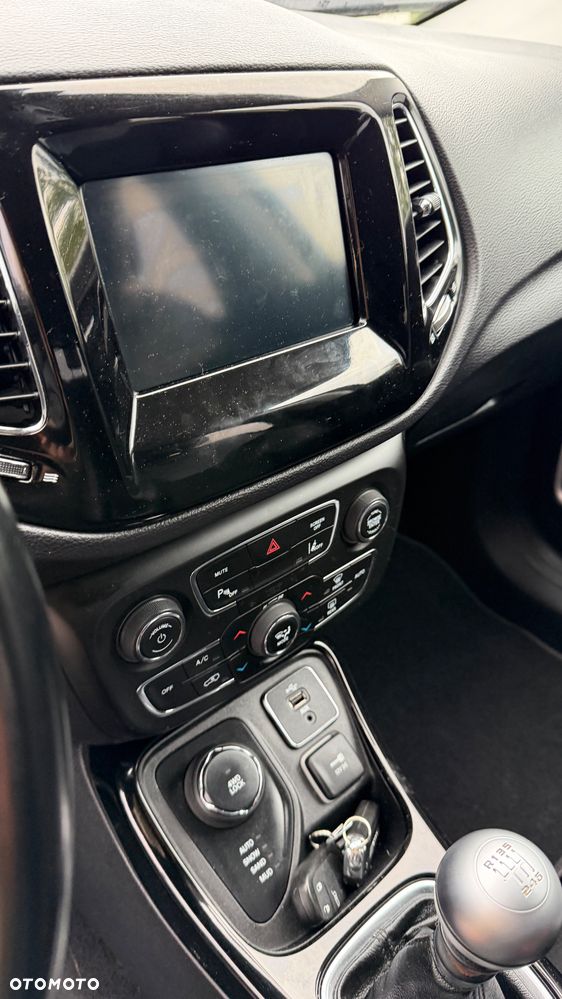 Jeep Compass 2.0 MultiJet Active Drive Limited - 22