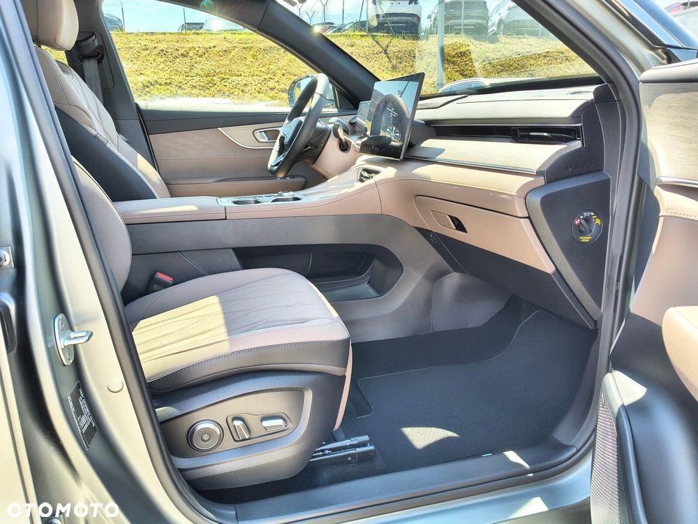 Chery Tiggo 8 1.5 T-GDI Super Hybrid Prestige DCT - 18