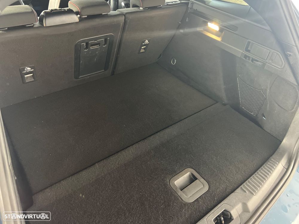 Ford Focus SW 1.0 EcoBoost MHEV ST-Line X - 16