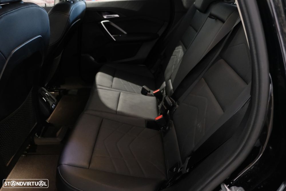 BMW iX1 xDrive30 - 11
