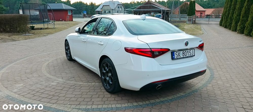 Alfa Romeo Giulia 2.2 D Turbo Super - 12