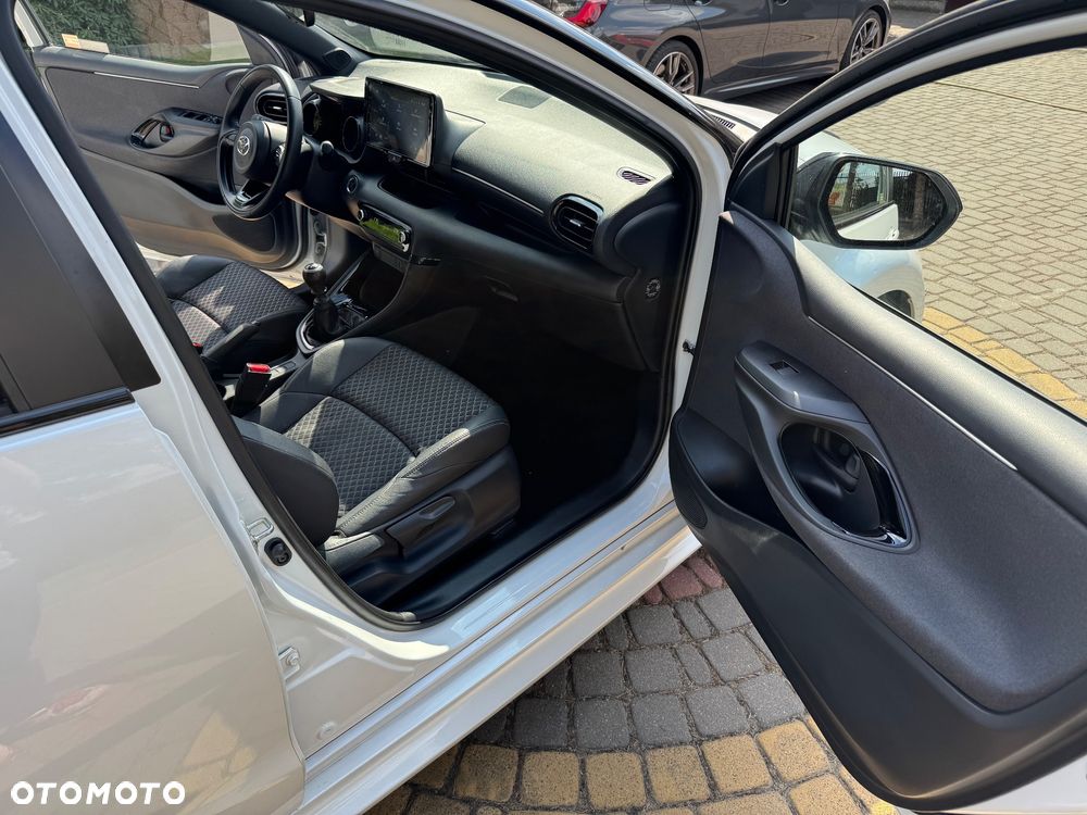 Toyota Yaris - 8