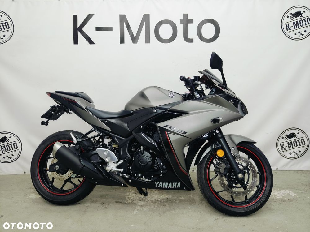 Yamaha R3 - 1