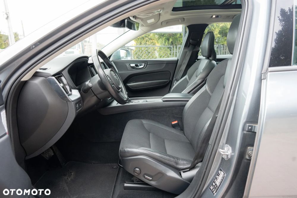 Volvo XC 60 D4 Geartronic Momentum Pro - 10