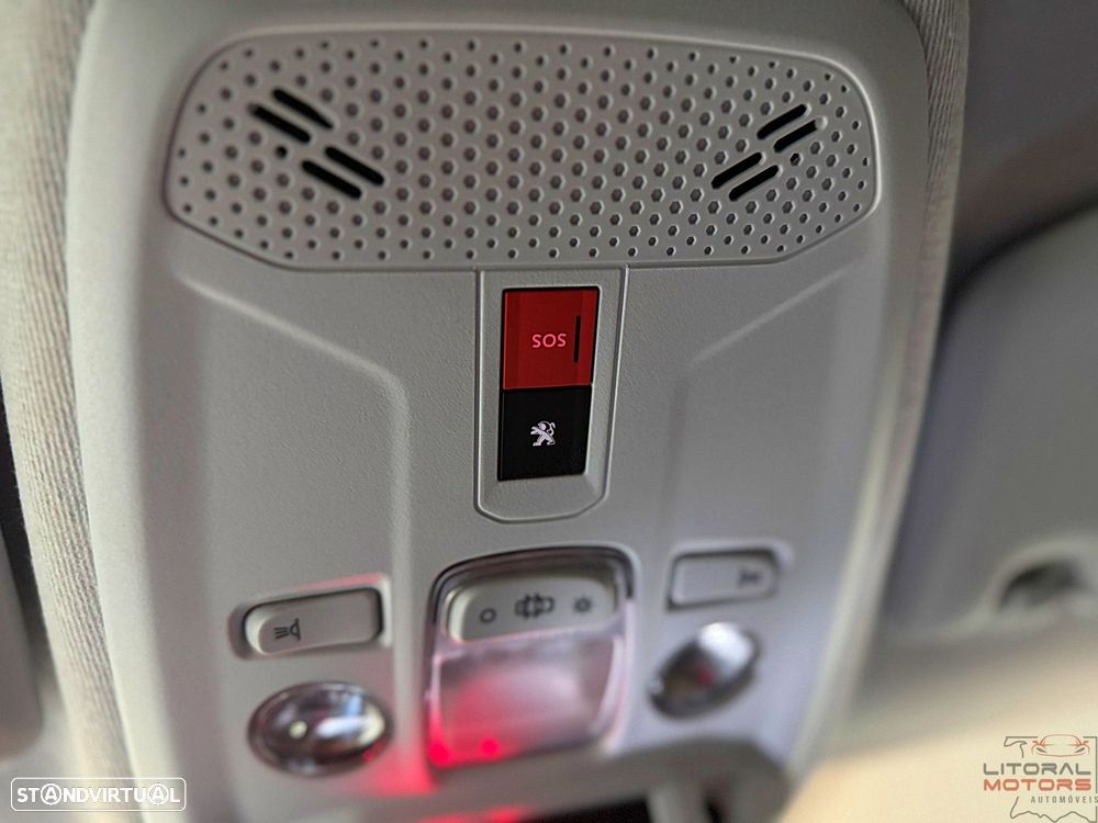 Peugeot 208 1.2 PureTech Allure Pack - 22