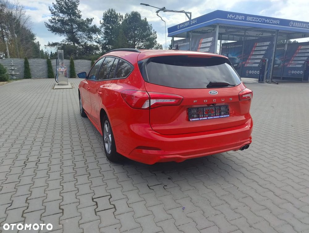 Ford Focus 1.5 EcoBoost ST-Line X - 3