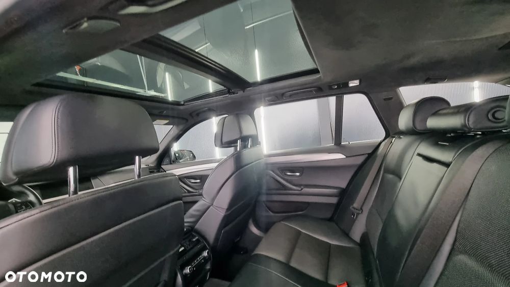 BMW Seria 5 M550d xDrive Sport-Aut - 20