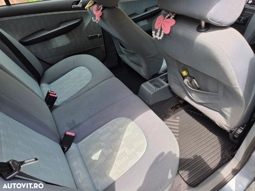 Skoda Fabia Combi 1.4 Comfort - 8