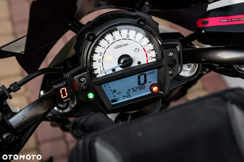 Kawasaki ER - 9