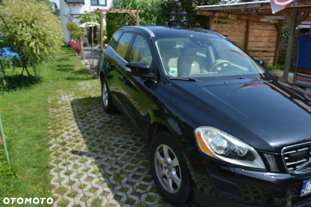 Volvo XC 60 DRIVe R Design - 3