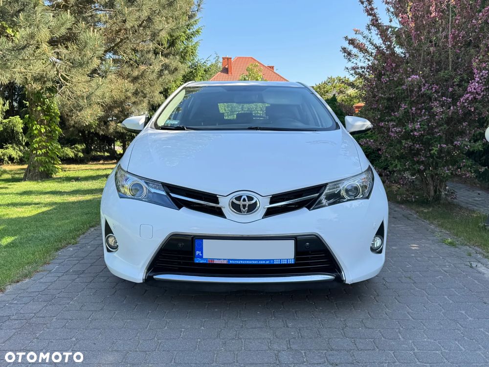 Toyota Auris 2.0 D-4D Premium - 6